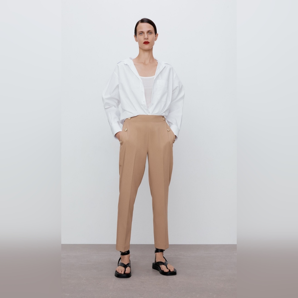 Zara Buttoned Straight Leg Pants